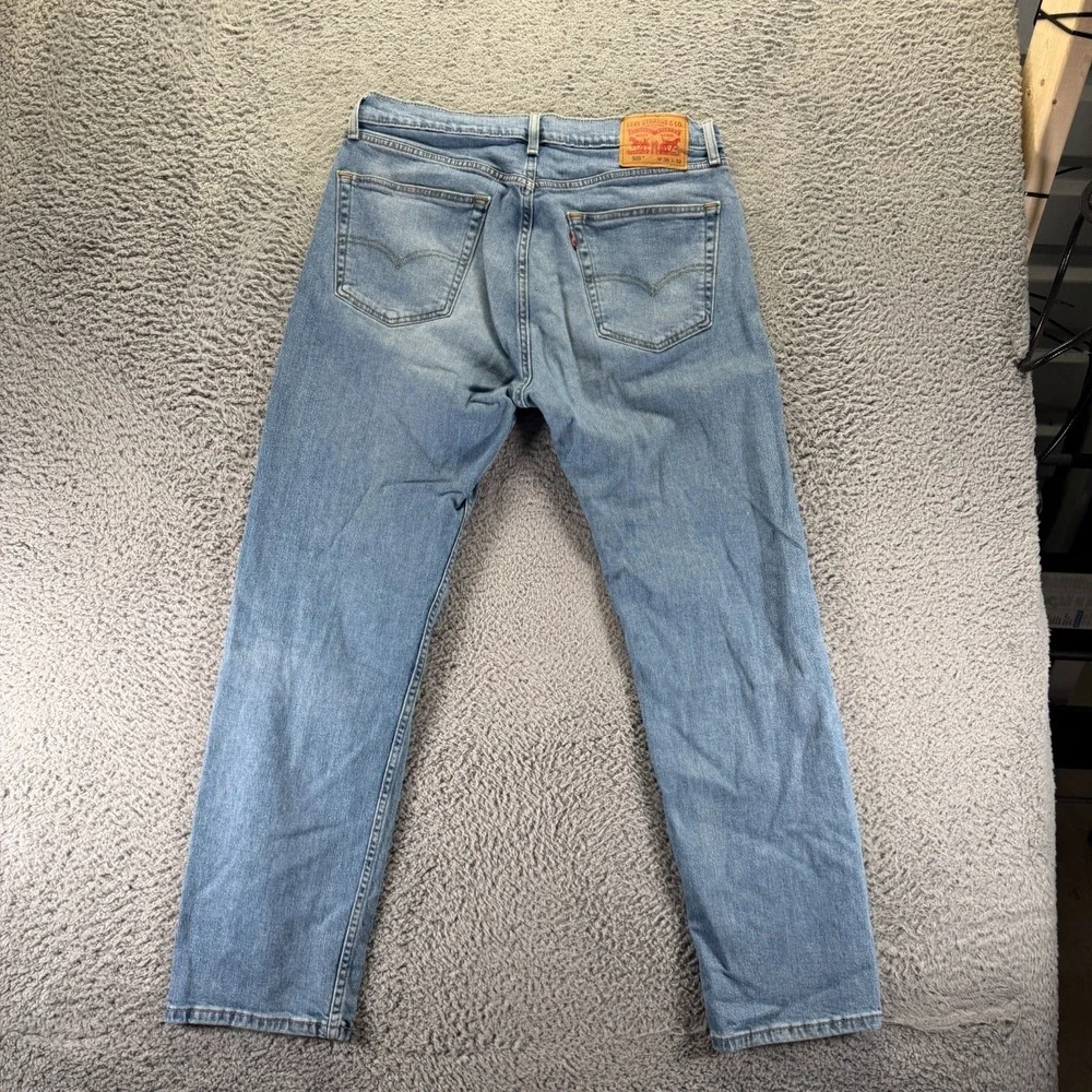 Levis before purchasing